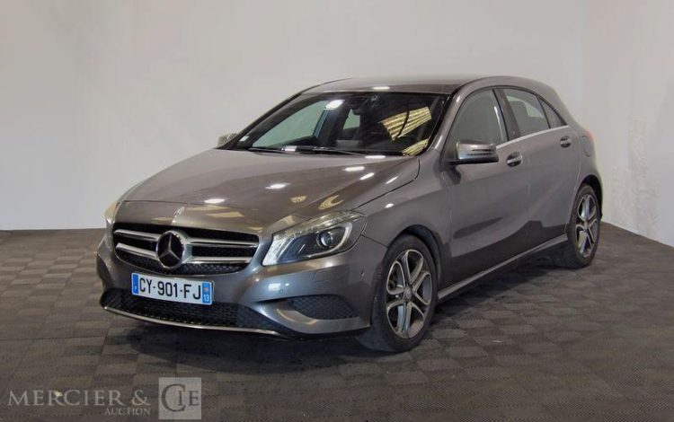 MERCEDES CLASSE A200 2,2 CDI 135CH BUSINESS EXECUTIVE 7G-DCT BVA GRIS CY-901-FJ