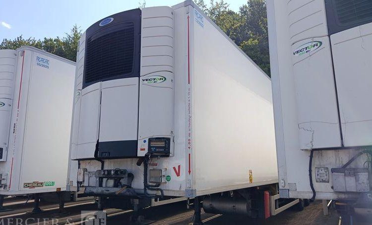 DACIA SEMI REMORQUE FRIGORIFIQUE EN DESIGNATION – PTAC : 38 T – DIESEL – 601116 KMS  CZ-720-TP