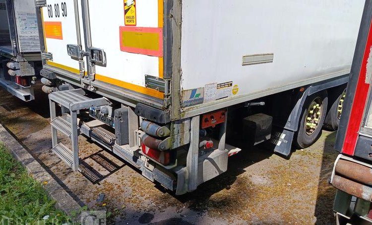 DACIA SEMI REMORQUE FRIGORIFIQUE EN DESIGNATION – PTAC : 38 T – DIESEL – 601116 KMS  CZ-720-TP