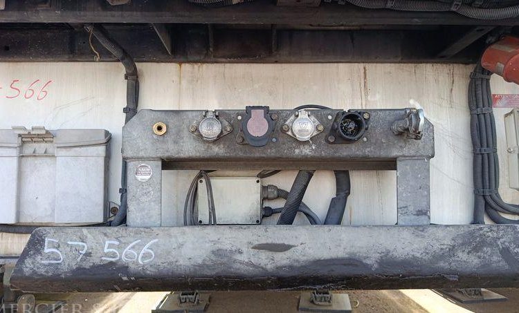 DACIA SEMI REMORQUE FRIGORIFIQUE EN DESIGNATION – PTAC : 38 T – DIESEL – 601116 KMS  CZ-720-TP