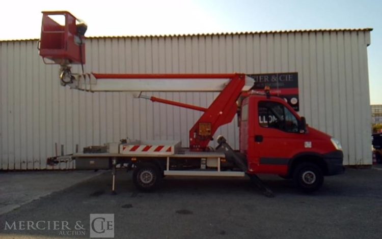 MULTITEL 35S11 NACELLE SUR VL 20M – MT 202 DS – 3663H – 79016KM – AN 2013 ROUGE DA-398-PB