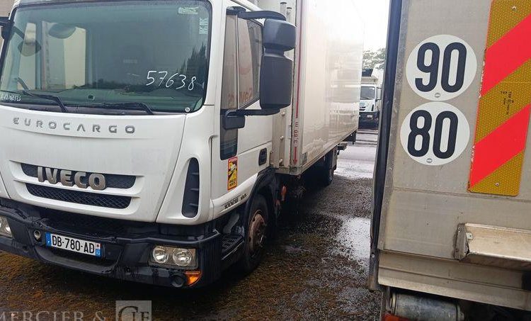IVECO EURO CARGO 100E118 EEV AVEC GROUPE FROID EN DESIGNATION PTAC : 10 T – DIESEL BLANC DB-780-AD