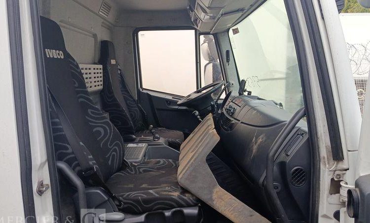 IVECO EURO CARGO 100E118 EEV AVEC GROUPE FROID EN DESIGNATION PTAC : 10 T – DIESEL BLANC DB-780-AD