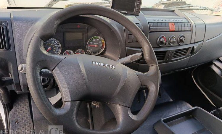 IVECO EUROCARGO MI 190 EL AVEC GROUPE FROID CARRIER EN DESIGNATION – DIESEL 378489 KMS BLANC DB-906-ZD