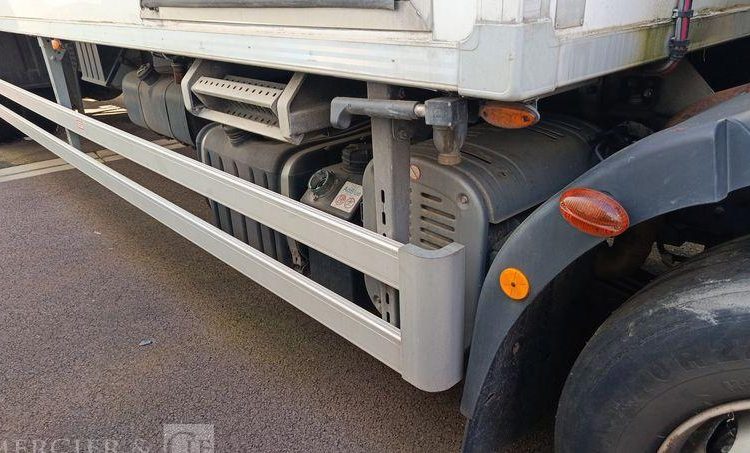 IVECO EUROCARGO MI 190 EL AVEC GROUPE FROID CARRIER EN DESIGNATION – DIESEL 378489 KMS BLANC DB-906-ZD