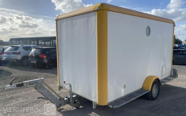 CNSE ABRIS DE CHANTIER 9M2 ISOLE+WC  DE-071-DS