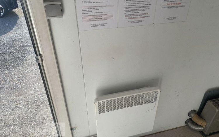 CNSE ABRIS DE CHANTIER 9M2 ISOLE+WC  DE-071-DS