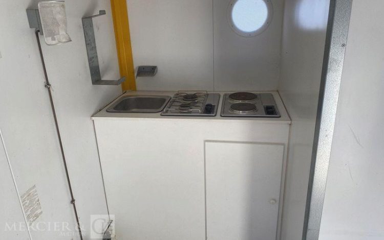 CNSE ABRIS DE CHANTIER 9M2 ISOLE+WC  DE-071-DS