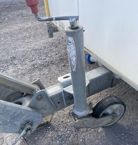 CNSE ABRIS DE CHANTIER 9M2 ISOLE+WC  DE-071-DS