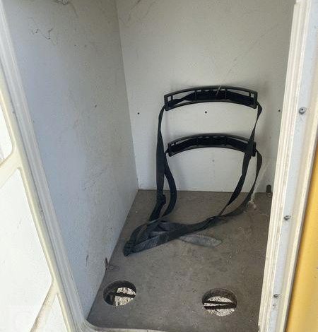 CNSE ABRIS DE CHANTIER 9M2 ISOLE+WC  DE-071-DS