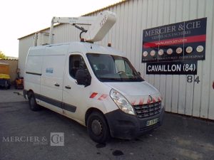 RENAULT MASTER NACELLE  DE-379-XK