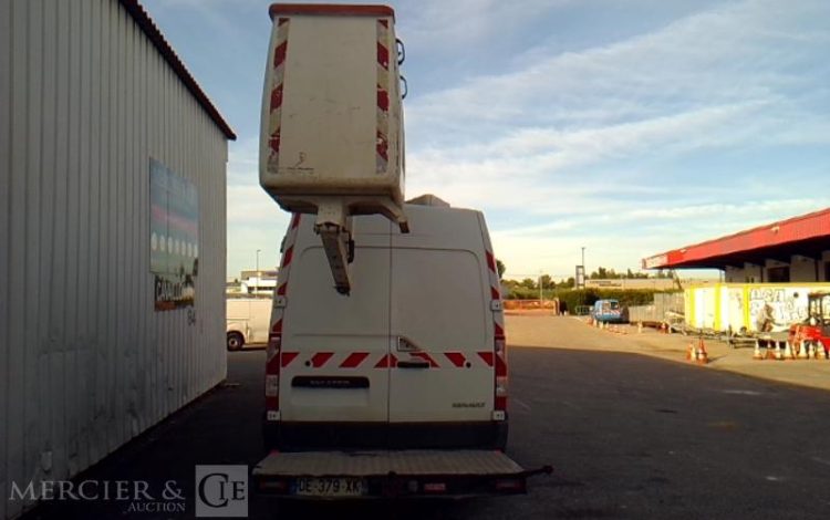 RENAULT MASTER NACELLE  DE-379-XK
