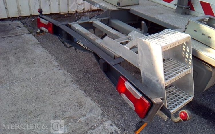 IVECO 35S11 NACELLE SUR VL 20M – MT 202 DS – 4979H – 60527KM – AN2014 ROUGE DF-426-QE