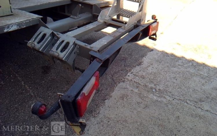 IVECO 35S11 NACELLE SUR VL 20M – MT 202 DS – 4979H – 60527KM – AN2014 ROUGE DF-426-QE