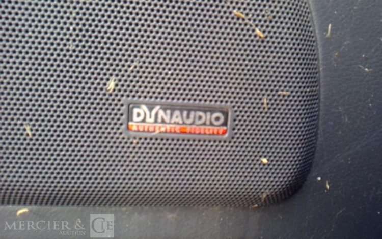 VOLKSWAGEN MULTIVAN TDI NOIR DG-932-SB