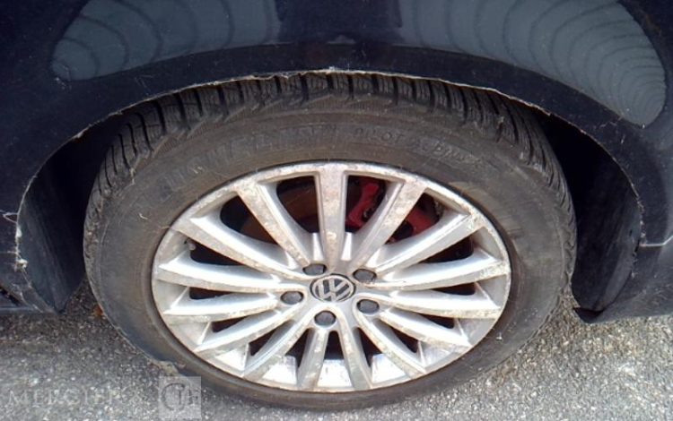 VOLKSWAGEN MULTIVAN TDI NOIR DG-932-SB
