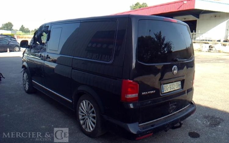 VOLKSWAGEN MULTIVAN TDI NOIR DG-932-SB