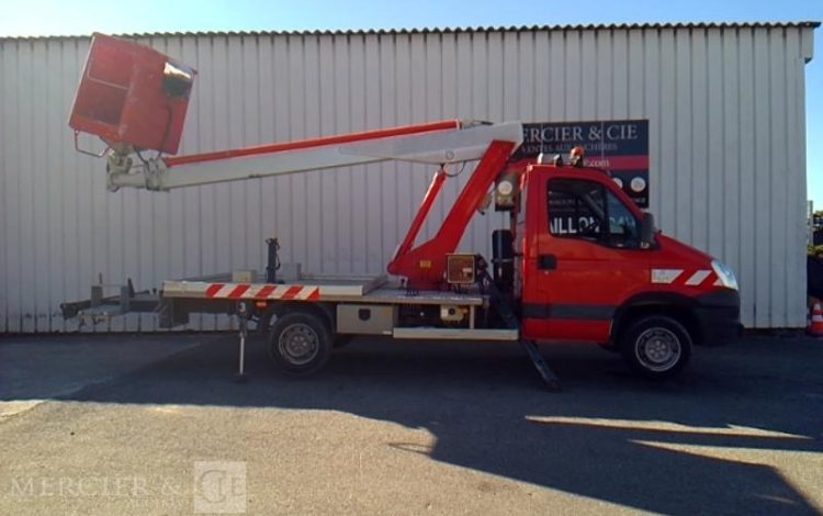 MULTI 35S NACELLE SUR VL 16M – MULTITEL 160 ALU – 4792H – AN2014 ROUGE DJ-722-SN
