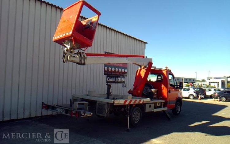 MULTI 35S NACELLE SUR VL 16M – MULTITEL 160 ALU – 4792H – AN2014 ROUGE DJ-722-SN