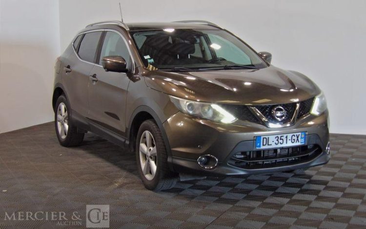 NISSAN QASHQAI 1.2 DIGT 115 CONNECT EDITION 2WD X-TRONIC MARRON DL-351-GX