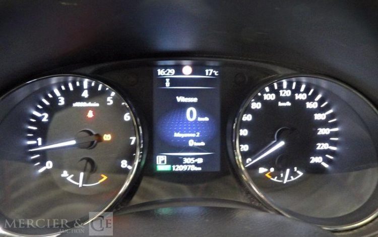 NISSAN QASHQAI 1.2 DIGT 115 CONNECT EDITION 2WD X-TRONIC MARRON DL-351-GX