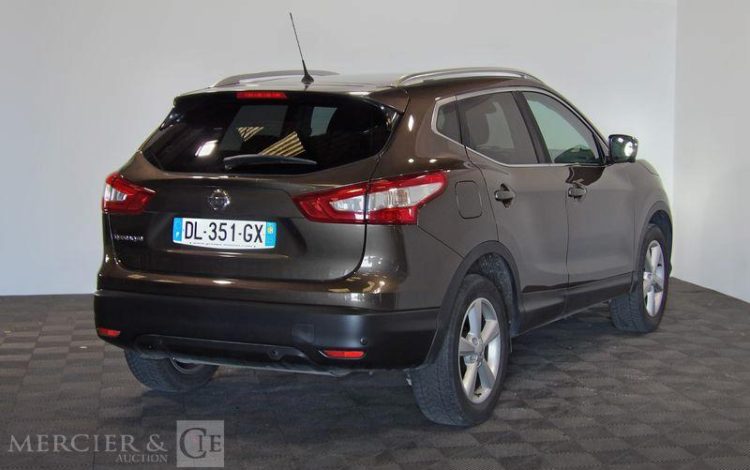 NISSAN QASHQAI 1.2 DIGT 115 CONNECT EDITION 2WD X-TRONIC MARRON DL-351-GX