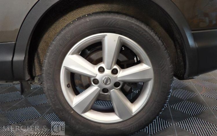 NISSAN QASHQAI 1.2 DIGT 115 CONNECT EDITION 2WD X-TRONIC MARRON DL-351-GX