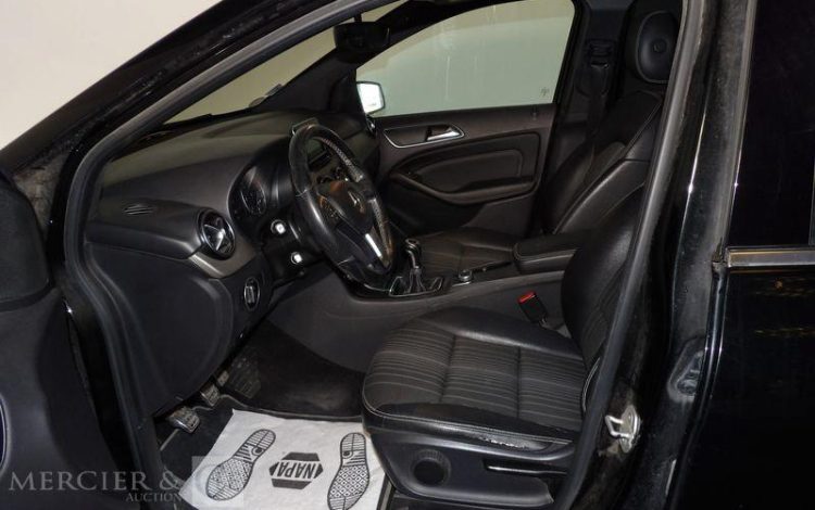 MERCEDES CLASSE B180 1.5 DCI  110CH BLUEEFFICIENCY BUSINESS EDITION NOIR DL-710-QS
