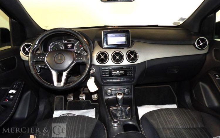 MERCEDES CLASSE B180 1.5 DCI  110CH BLUEEFFICIENCY BUSINESS EDITION NOIR DL-710-QS