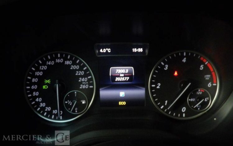 MERCEDES CLASSE B180 1.5 DCI  110CH BLUEEFFICIENCY BUSINESS EDITION NOIR DL-710-QS