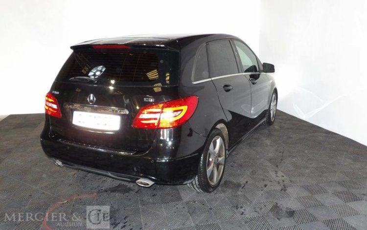 MERCEDES CLASSE B180 1.5 DCI  110CH BLUEEFFICIENCY BUSINESS EDITION NOIR DL-710-QS