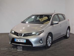TOYOTA AURIS  DM-763-AG