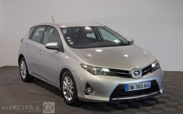 TOYOTA AURIS  DM-763-AG