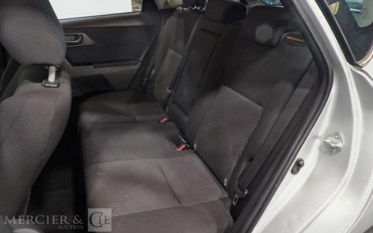 TOYOTA AURIS  DM-763-AG