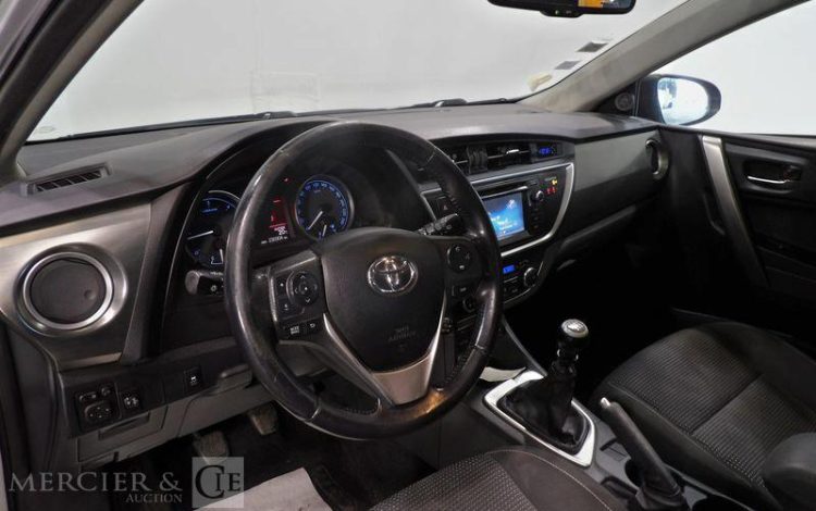 TOYOTA AURIS  DM-763-AG