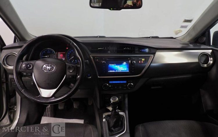 TOYOTA AURIS  DM-763-AG