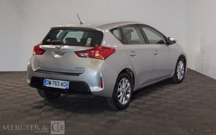 TOYOTA AURIS  DM-763-AG