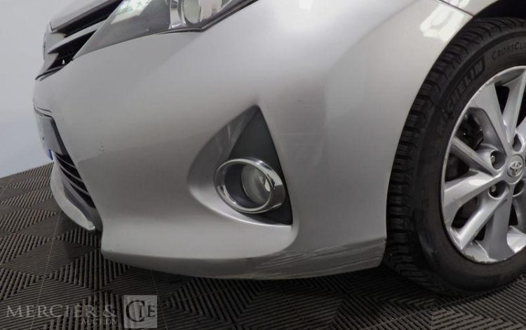 TOYOTA AURIS  DM-763-AG