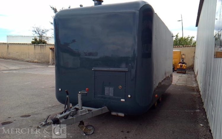 TA-NO REMORQUE FOOD TRUCK –  2 ESSIEUX  – PTAC 1T4  DN-504-YB
