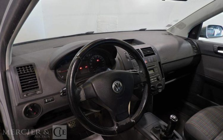 VOLKSWAGEN POLO 1.4 TDI 70CH WEMBLEY GRIS DR-206-ME