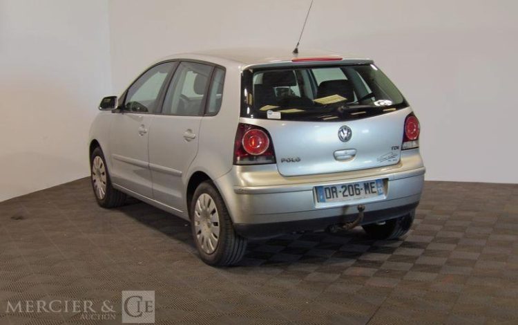 VOLKSWAGEN POLO 1.4 TDI 70CH WEMBLEY GRIS DR-206-ME