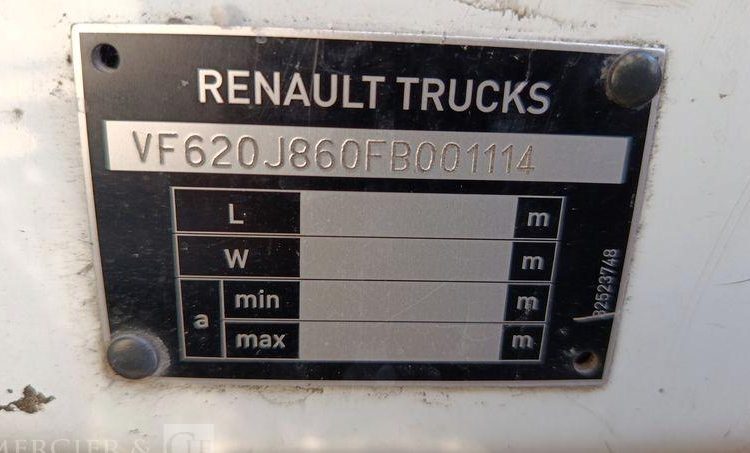 RENAULT D19 WIDE AVEC GROUPE FRIGO CARRIER EN DESIGNATION – DIESEL  – 288846 KMS BLANC DS-906-BM