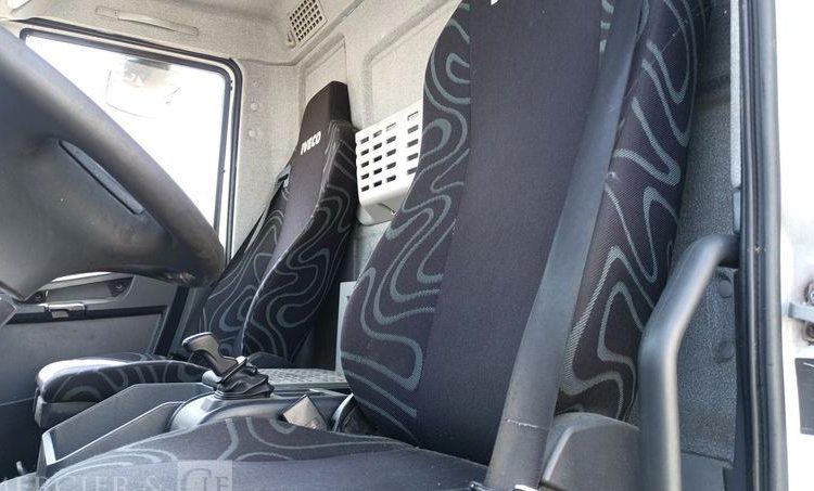 IVECO EUROCARGO E6190 EL AVEC HAYON DHOLLANDIA – DIESEL – 356643 KMS – ANNEE 2015 BLANC DT-089-FH