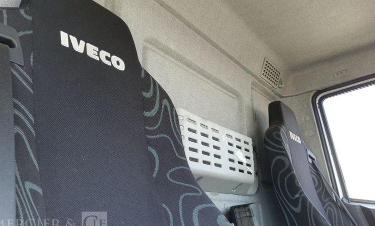 IVECO EUROCARGO E6190 EL AVEC HAYON DHOLLANDIA – DIESEL – 356643 KMS – ANNEE 2015 BLANC DT-089-FH