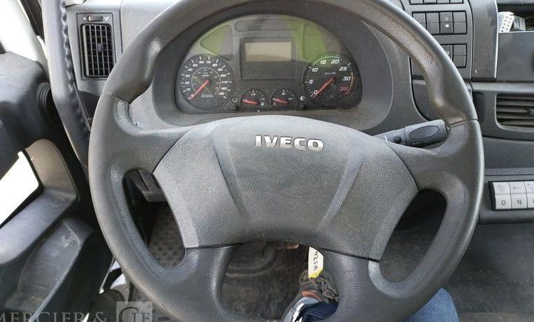 IVECO EUROCARGO E6190 EL AVEC HAYON DHOLLANDIA – DIESEL – 356643 KMS – ANNEE 2015 BLANC DT-089-FH