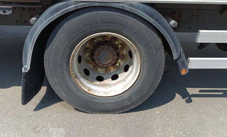 IVECO EUROCARGO E6190 EL AVEC HAYON DHOLLANDIA – DIESEL – 356643 KMS – ANNEE 2015 BLANC DT-089-FH