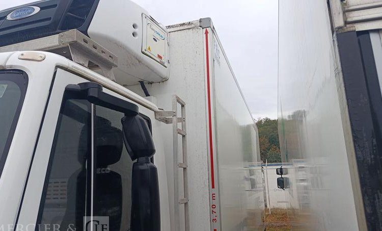 IVECO EUROCARGO AVEC GROUPE FROID CARRIER EN DESIGNATION – DIESEL BLANC DT-460-EP