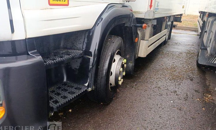 IVECO EUROCARGO AVEC GROUPE FROID CARRIER EN DESIGNATION – DIESEL BLANC DT-460-EP