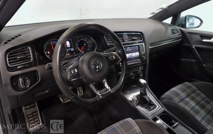 VOLKSWAGEN GOLF Génération VII Phase 1 1.4 TSI 204ch GTE DSG6 5p GRIS DW-035-SE