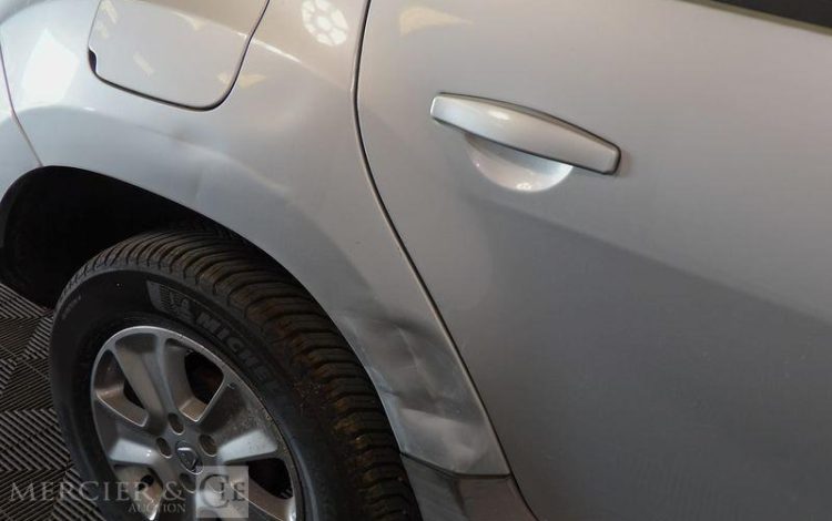 DACIA DUSTER 1,5 DCI 110 LAUREATE 4X4 GRIS DW-931-DM